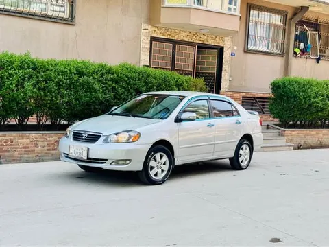 تویوتا کرولا 2005