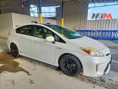 Toyota Prius Four 2015