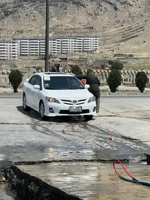تویوتا کرولا ۲۰۱۱ کانادایی، فول آپشن، ۹۰ هزار مایل