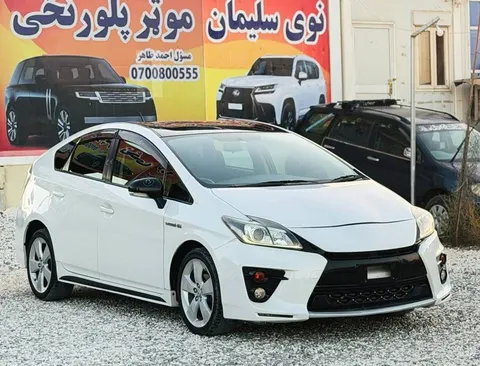 Toyota Prius GS Hybrid 2013, 1800cc, Japan Import