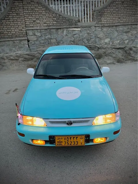 Toyota Corolla 1997 Canadian Taxi, Automatic, CNG