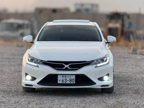Toyota Mark X 2012 Sport, 2500cc, Pearl White