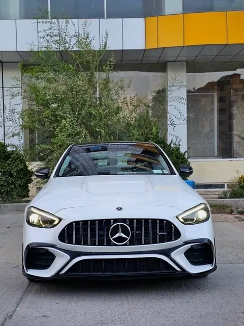Mercedes-Benz C300 2015 white automatic