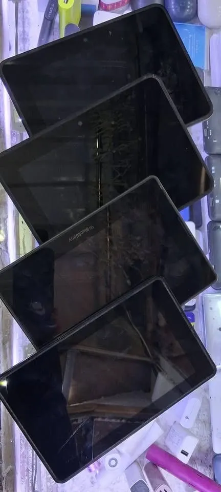 Japanese Hyperpad tablet 16GB storage 2GB RAM