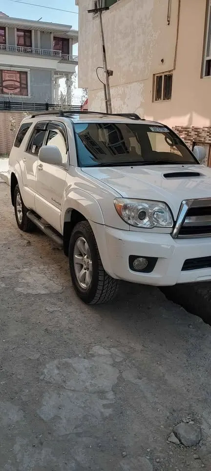 Toyota 4Runner 2006 Pearl White SR5, 6-Cylinder, Clean Documents, Automatic