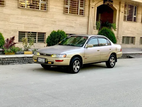Toyota Corolla 1994 Canadian, Gold, Automatic