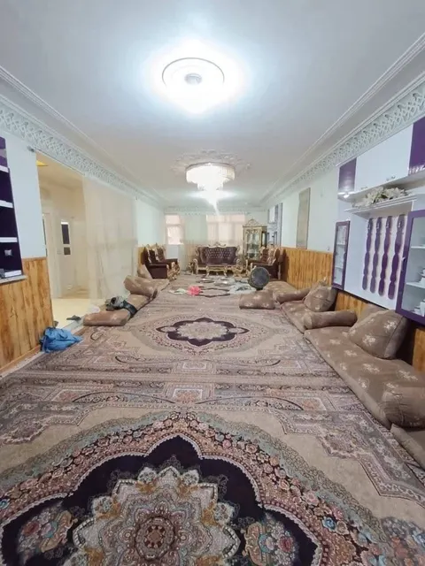 3-storey house for sale in Badam Bagh, main road, 247 m2