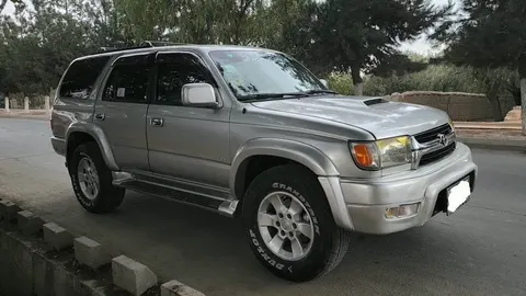 Toyota 4Runner 2001, Silver, Clean Documents, 6-Cylinder Petrol