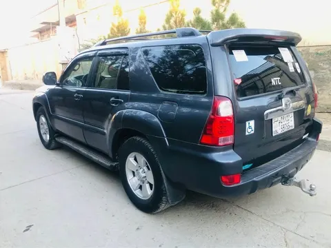 تويوتا 4Runner 2004 - 7900 ډالر