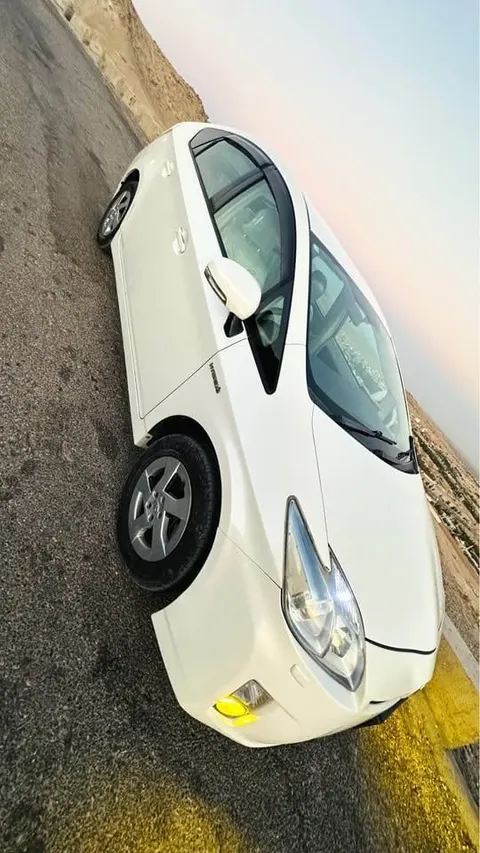 Prius 2010, white, container condition, full original equipment