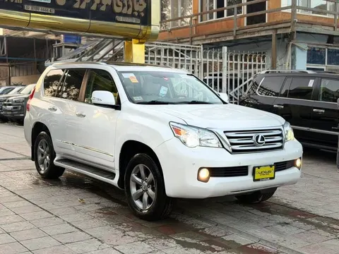 Lexus GX460 2012 8-cylinder, White