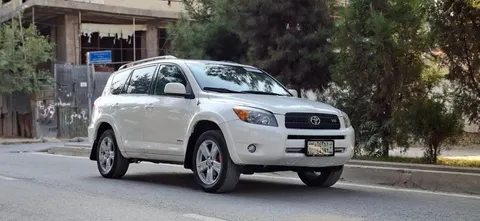Toyota RAV4 2007 Sport, 6 Cylinder Petrol, White