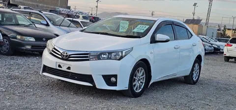 2015 White Sedan 1800cc Automatic