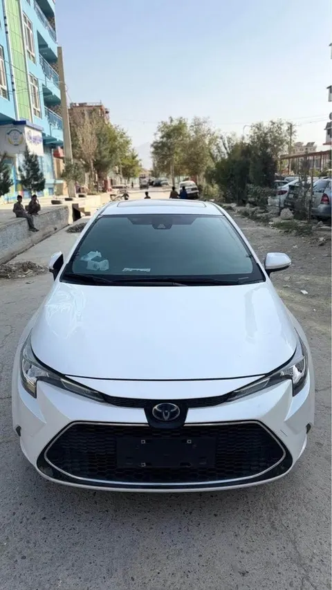 Toyota Corolla Hybrid 2020, 52,000 km
