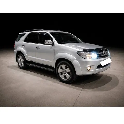 Toyota Fortuner 2010, Gulf version, automatic, silver