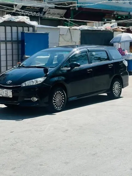 Toyota Wish 2014 Full Option Black, 4-Cylinder, Automatic