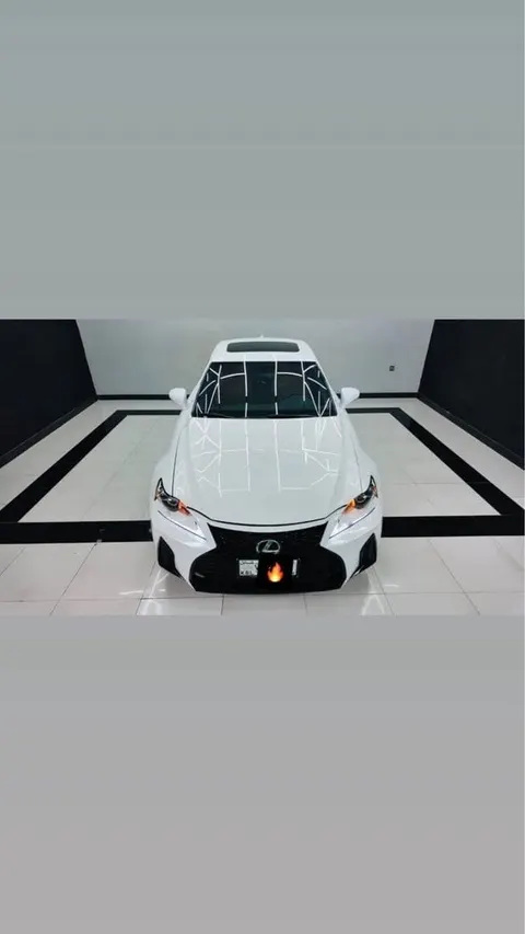 Lexus IS200t 2016 F Sport, Pearl White