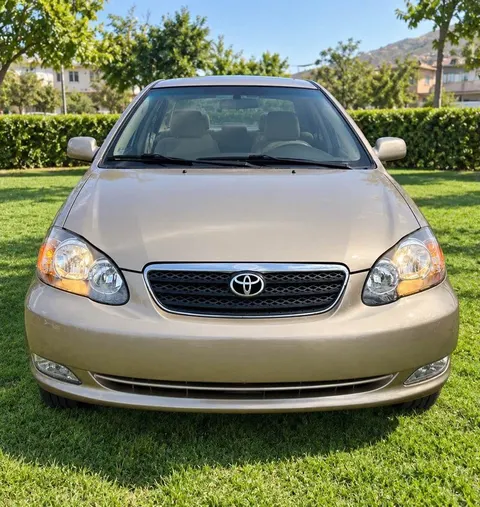 Toyota Corolla LE 2006, Gold, No Accident, Clean Documents
