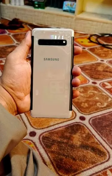 Samsung Galaxy S10 5G 256GB 8GB RAM for sale