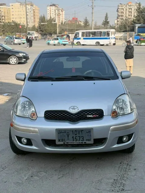 Toyota Vitz 2004, Silver, Automatic
