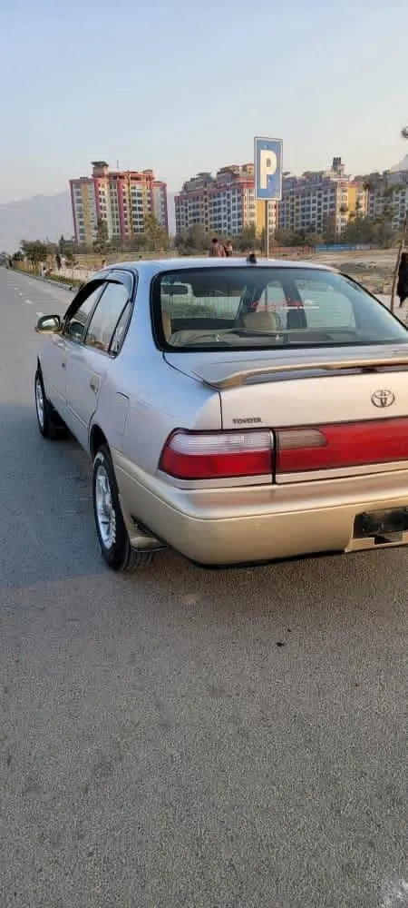 Toyota Corolla 1995 Canadian, Automatic, 4-Cylinder Petrol