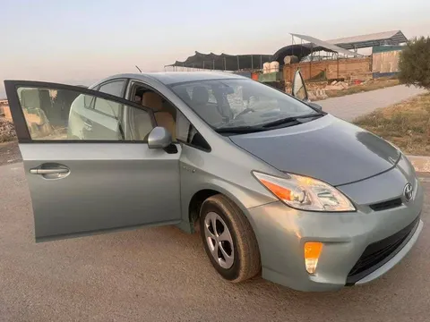Toyota Prius Hybrid 2014, imported, one owner