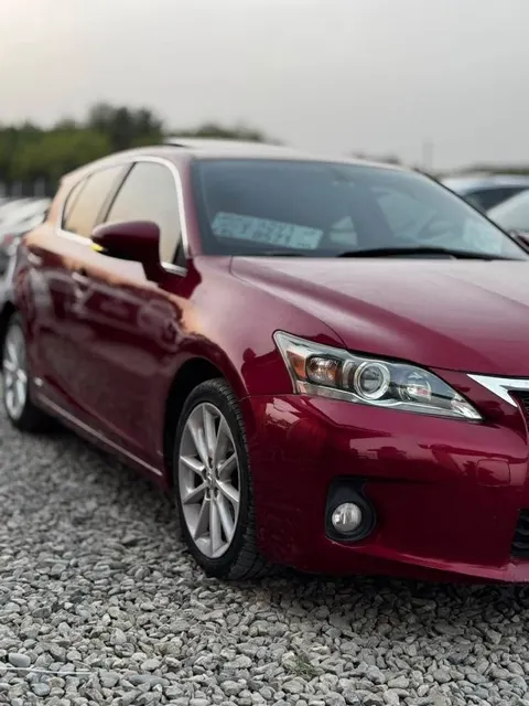 Lexus CT200h Hybrid 2012