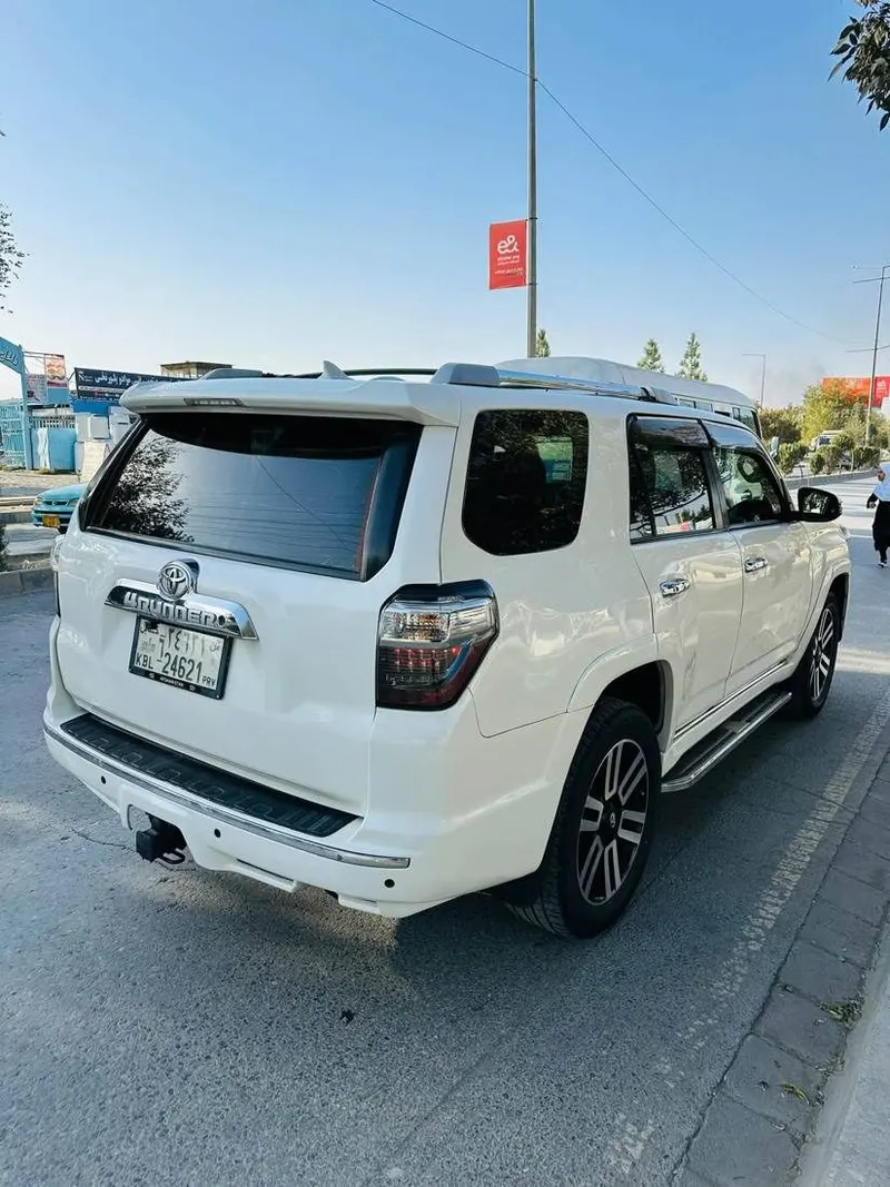 Toyota 4Runner SR5 2014 (3)