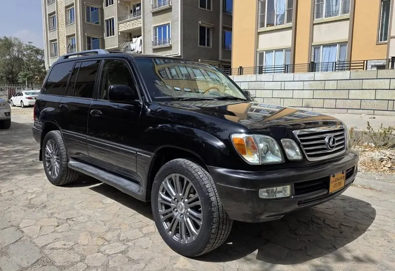 Lexus LX470 2006 (1)