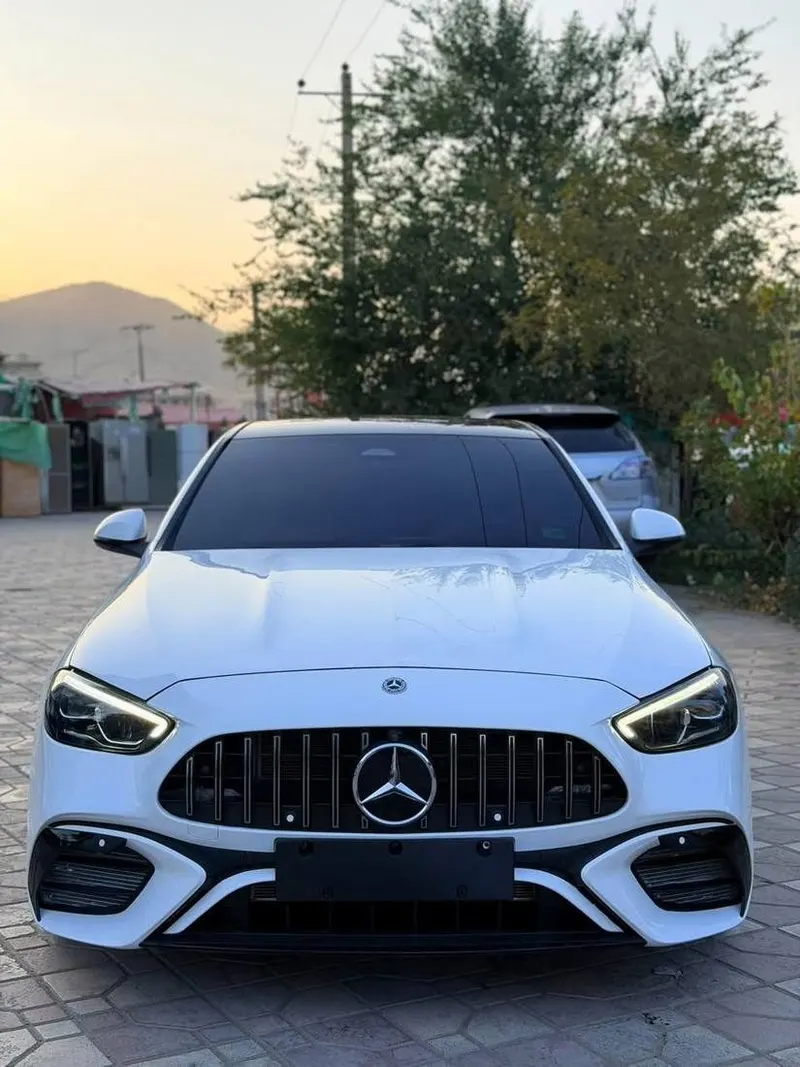Mercedes-Benz C300 4Matic AMG 2022 (2)