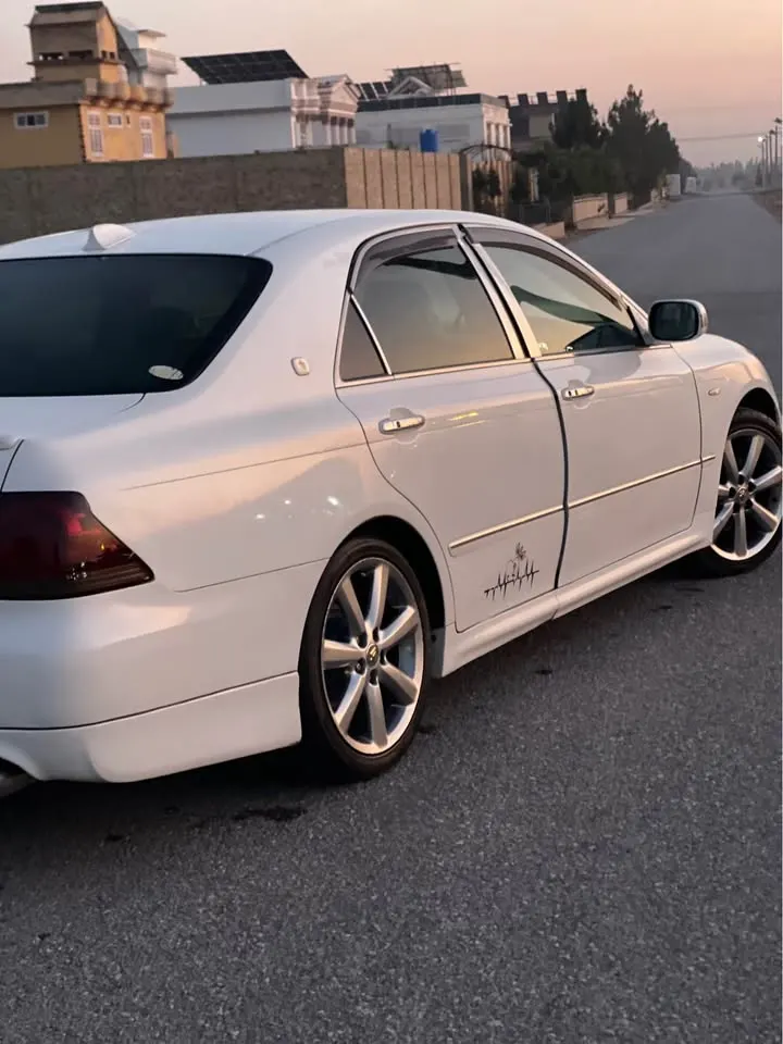 Toyota Crown 2006 (1)