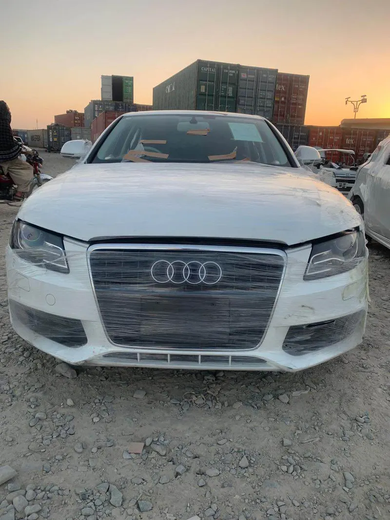 Audi A4 2009 (1)