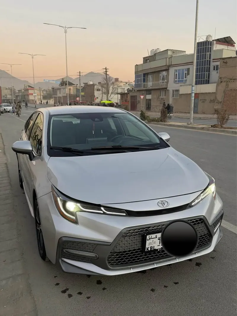 Toyota Corolla 2021 (2)
