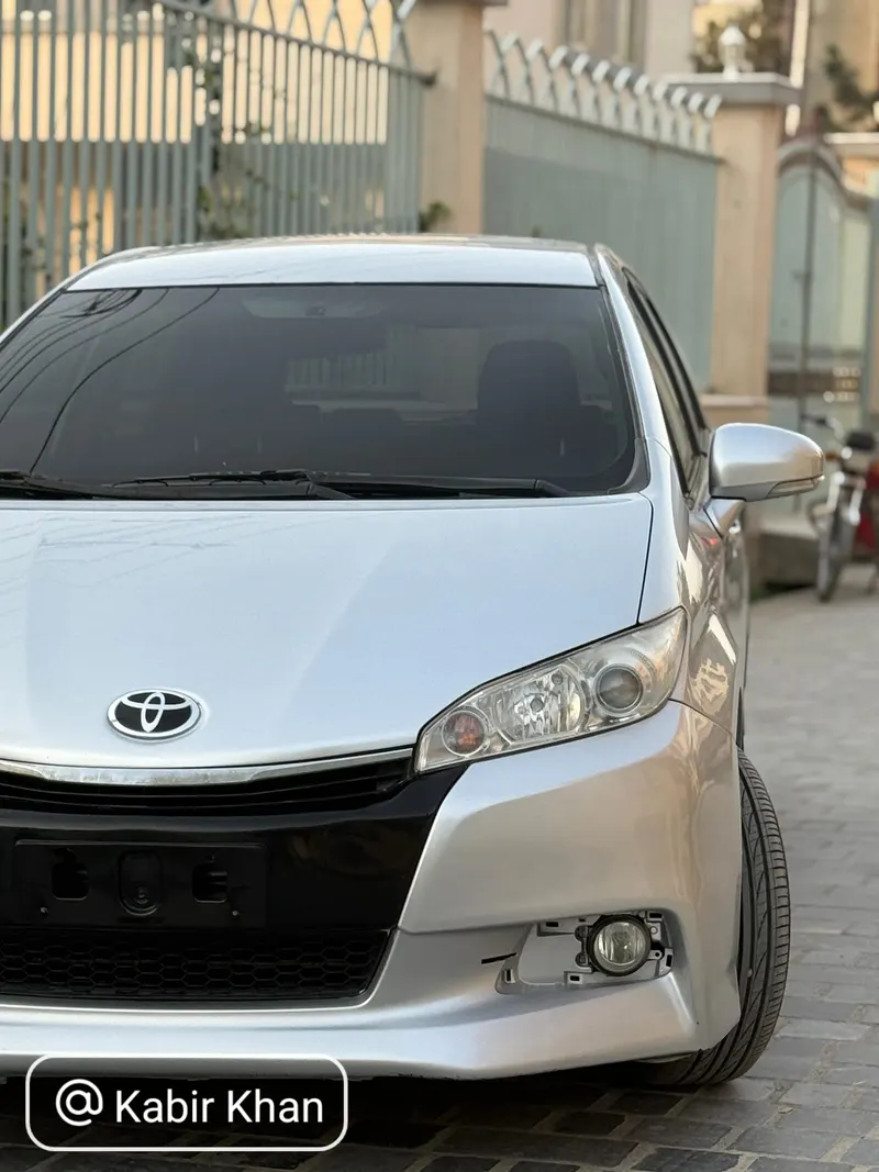 Toyota Fielder 2015 (2)