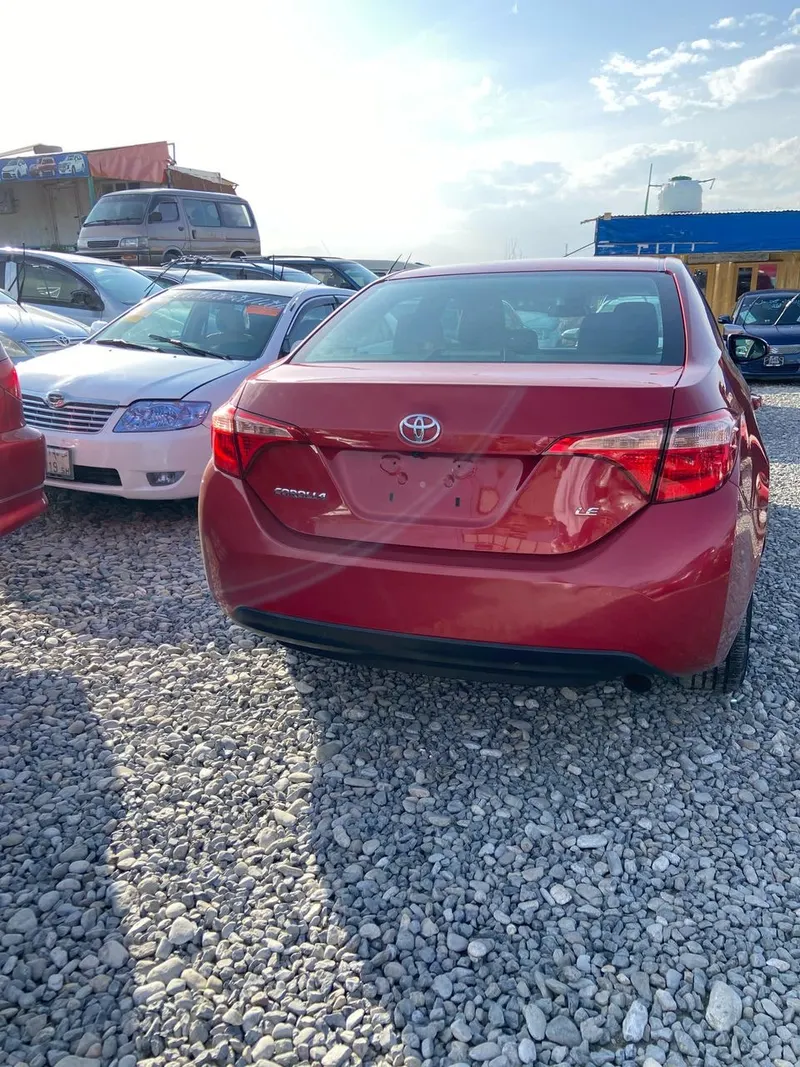 Toyota Corolla 2017 (5)