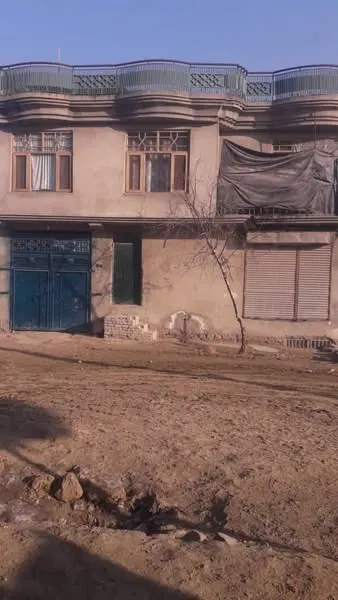 خانه با 8 دکان برای فروش، 8 اتاق، 300 m² (3)