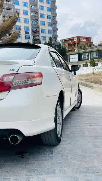 Toyota Camry 2010 (3)