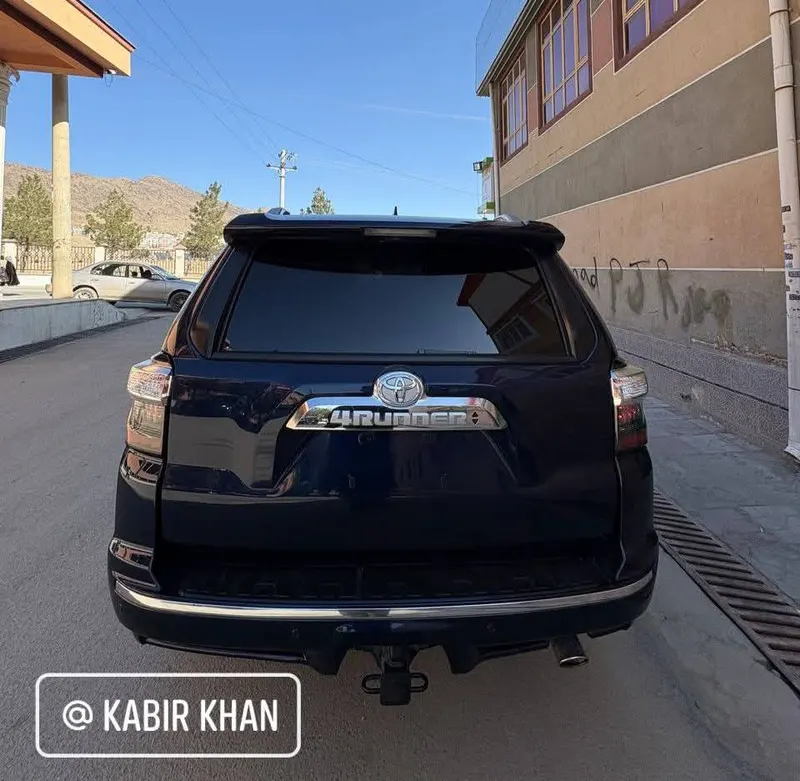 Toyota 4Runner 2016 (3)