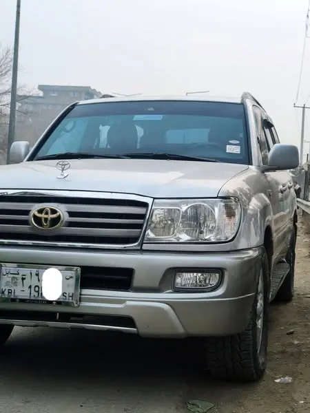 Toyota Land Cruiser GXR 2002 (1)