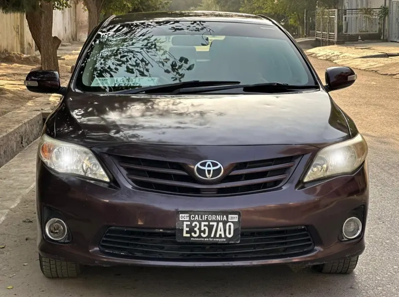 Toyota Corolla 2013 (2)