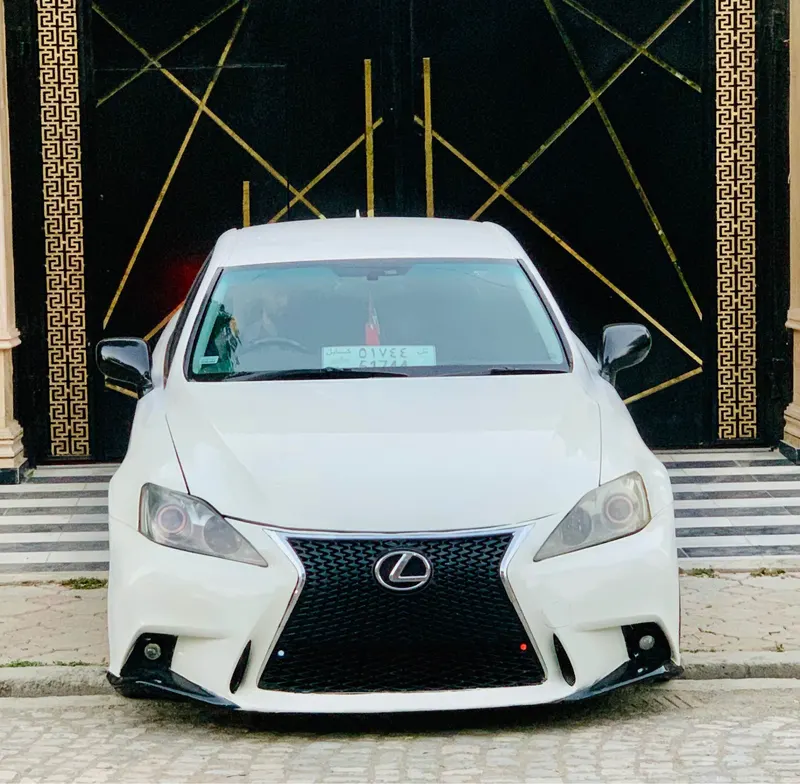 Lexus 2017 (2)