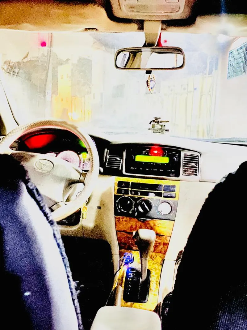 Toyota Corolla 2003 (4)