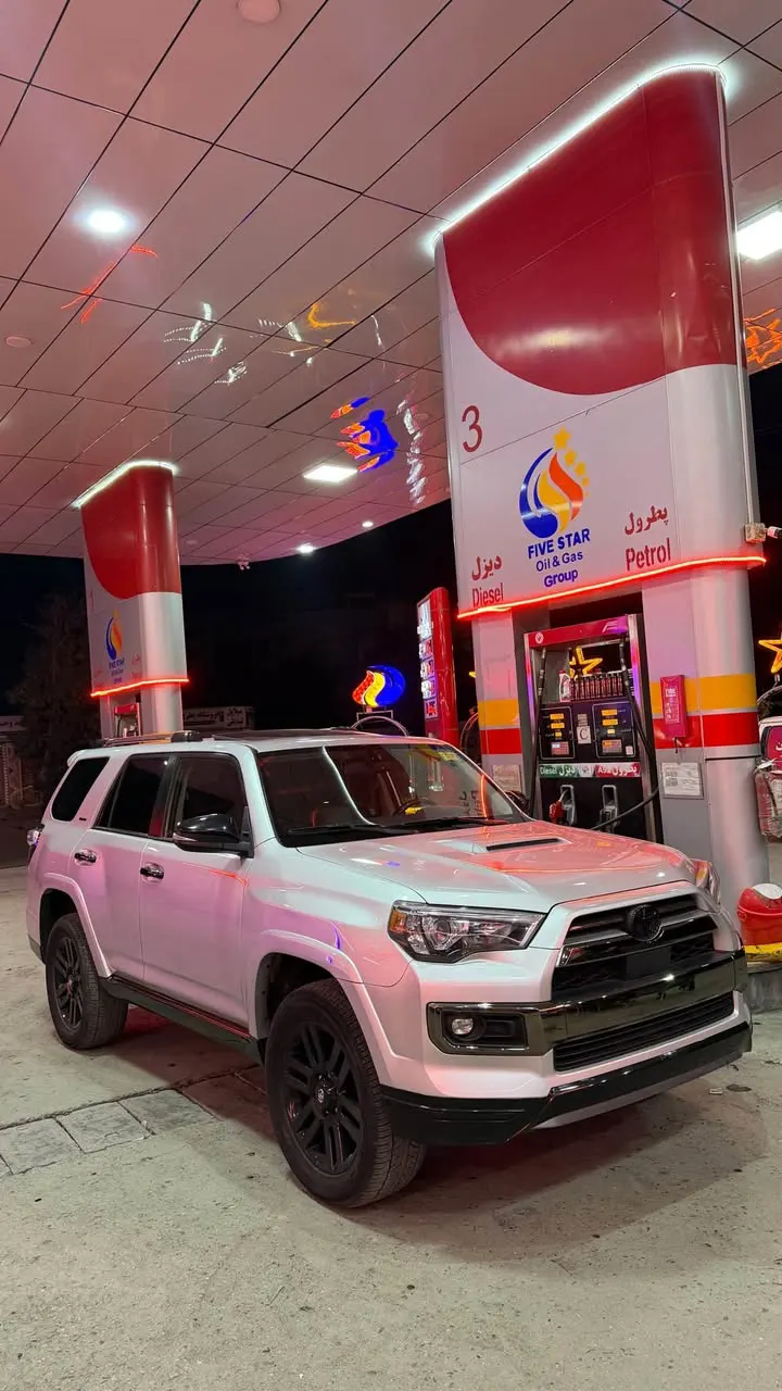 Toyota 4Runner Limited 2012 (2)
