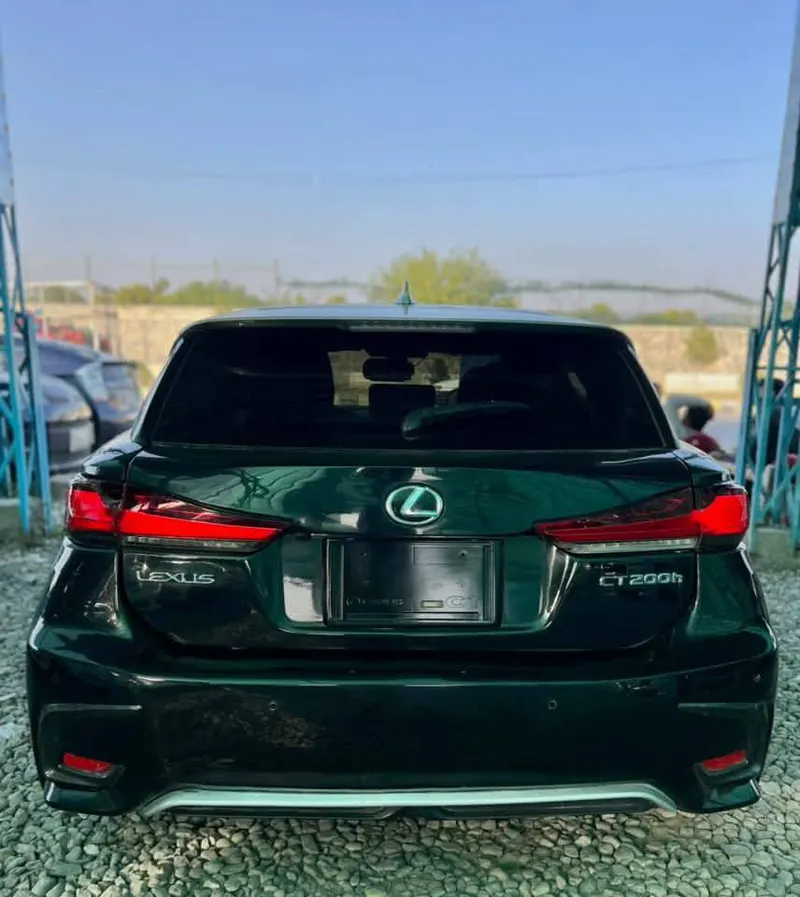 Lexus 2018 (3)