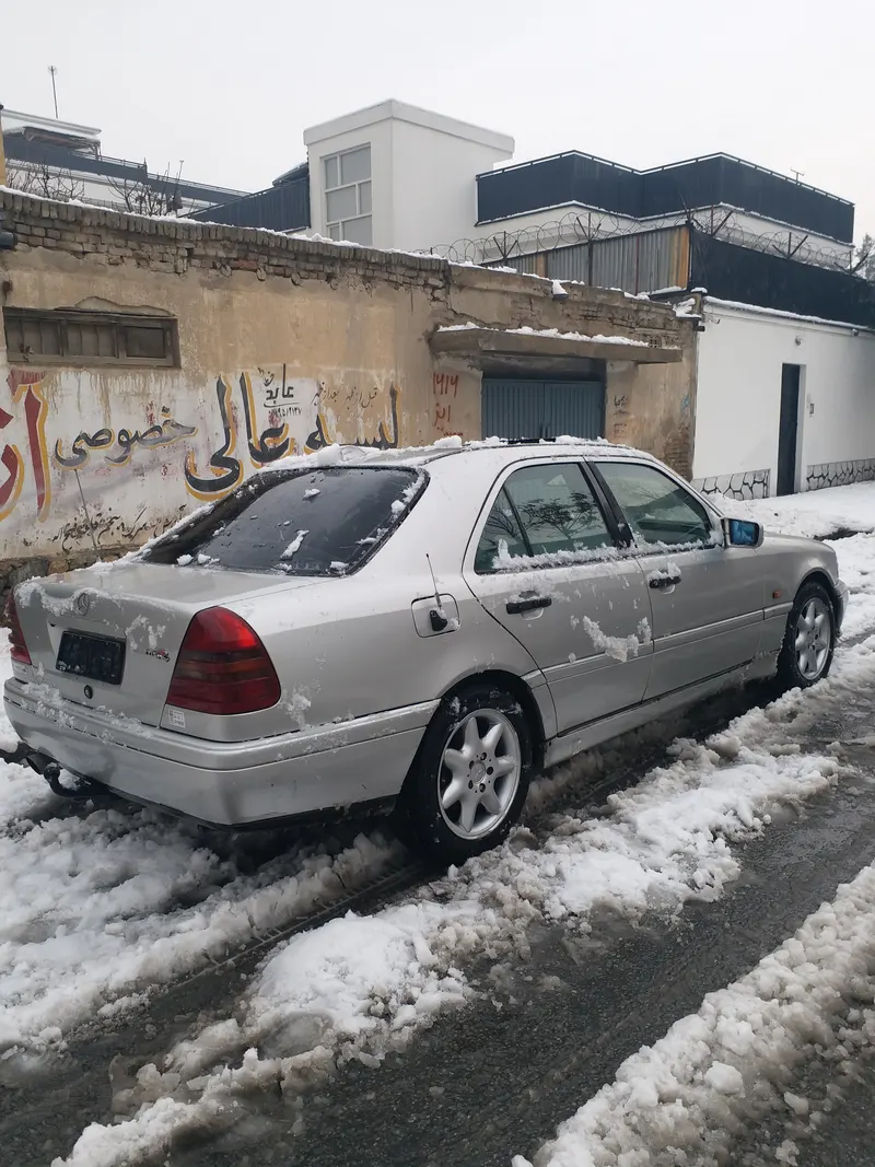 Mercedes-Benz (2)