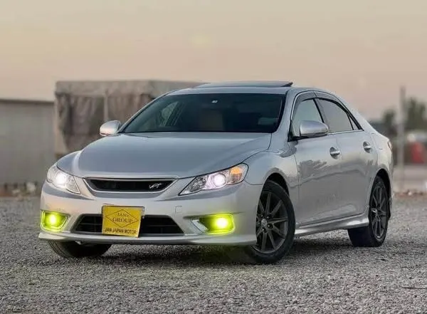 Toyota Mark X 2011 (2)