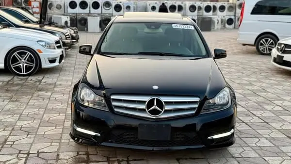 Mercedes-Benz C250 2013 (2)