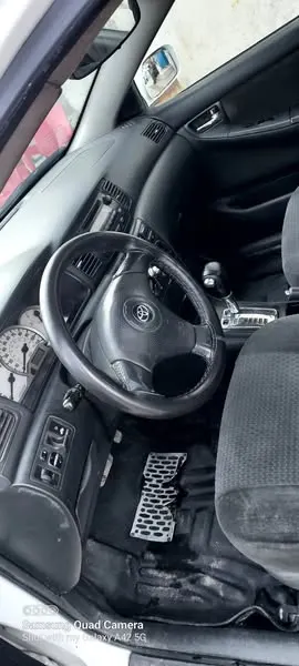 Toyota Corolla 2005 (3)