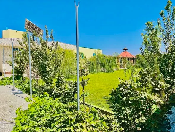 Garden villa for sale, 950 m², with pool (4)