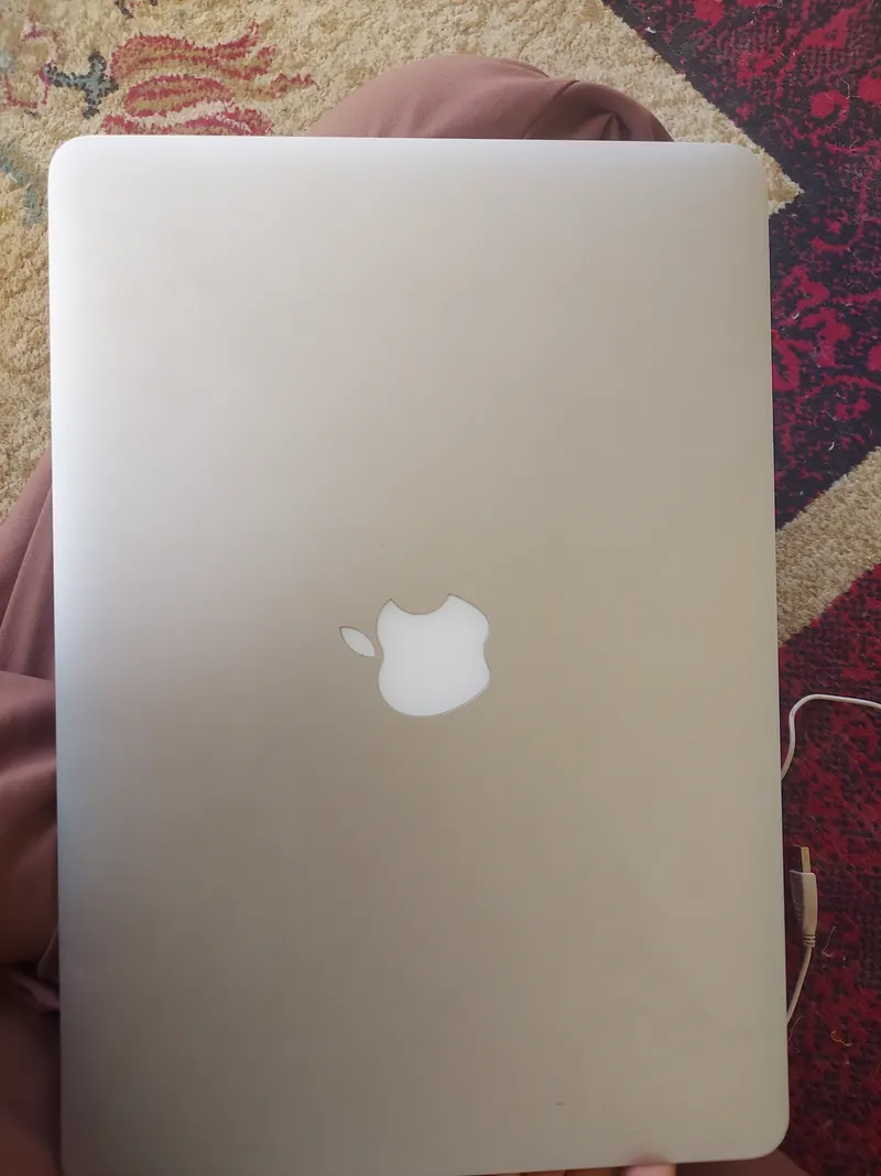 MacBook Air (1)